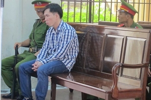 Giết người vì mâu thuẫn trong quán cà phê