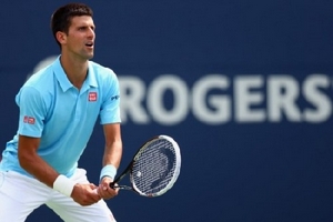 Novak Djokovic gặp khó khăn tại vòng loại Rogers Cup