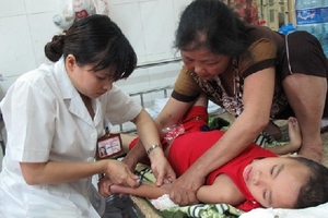 Chống bạo lực y tế: Cần có một hành lang pháp lý!