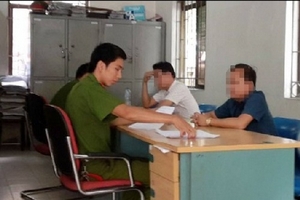 Hà Nội: Đề nghị điều tra, làm rõ vụ cựu công an bị hành hung giữa phố