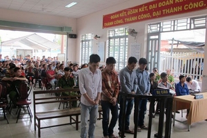 Đâm chết bạn nhậu vì chiếc điện thoại bị mất