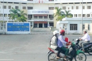 Không đủ tiền đóng tạm ứng, bệnh nhân bị bỏ mặc?