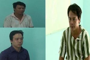 Rủ nhau chặn xe người đi đường để cướp