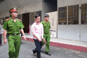 Bi kịch kẻ sát nhân “gà cùng một mẹ”