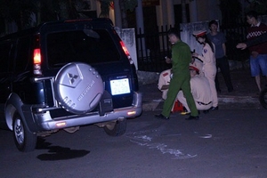 Sang đường không xi nhan, xe biển xanh gây tai nạn