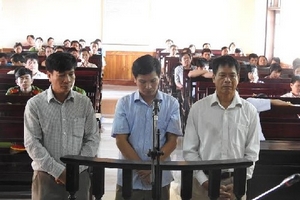 Vụ tham ô tài sản tại Công ty cao su Hà Tĩnh:  Tuyên phạt nguyên Tổng giám đốc 11 năm 6 tháng tù