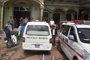 Điều tra nghi án vợ giết chồng rồi tự vẫn