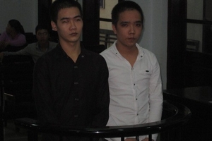 Nhóm 9X rủ nhau đi trộm, cướp táo tợn