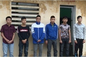 Khởi tố 8 đối tượng chế bàn chông bằng tuýp sắt bẫy ô tô