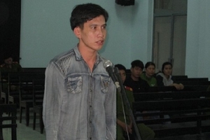 Chủ nhà chém đứt tay khách vì làm ồn