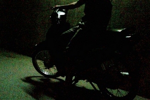 Kẻ đâm lái xe ôm 7 nhát dao ở Hà Nội bị camera ghi hình