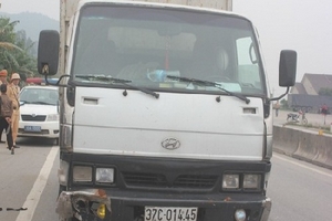 Truy đuổi xe tải gây tai nạn bỏ chạy trên quốc lộ