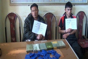 Mua 6 bánh heroin và 4.000 viên ma túy tổng hợp đi bán kiếm lời