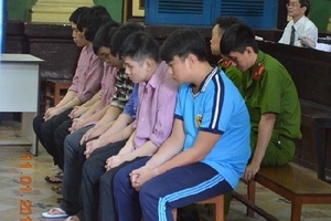 Mâu thuẫn từ tiếng nẹt pô xe và… 84 năm ân hận