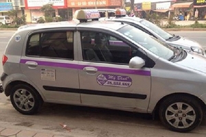 Tài xế taxi Mỹ Đình bị tố chửi bới tục tĩu, đánh khách hàng