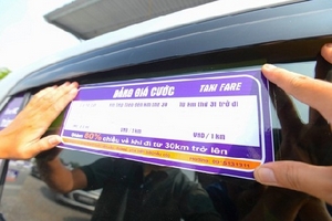 Nhiều hãng taxi ở Hà Nội đồng loạt giảm giá cước