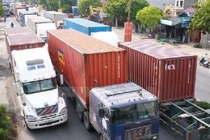 Tổ chức giao thông đảm bảo an toàn trong quá trình sửa chữa Quốc lộ 5