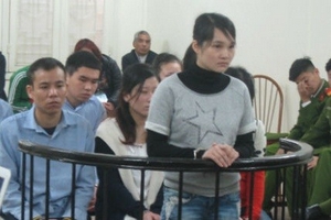 “Buôn” tiền, gần chục người Trung Quốc lĩnh án