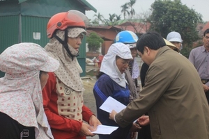 Chính quyền hỗ trợ các tiểu thương trong vụ cháy chợ Ngã tư Sòng