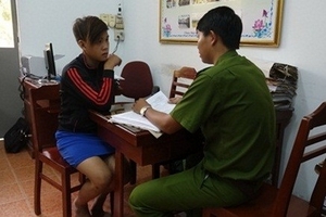 Thích "làm đẹp", nam thanh niên giả gái trộm cắp tài sản
