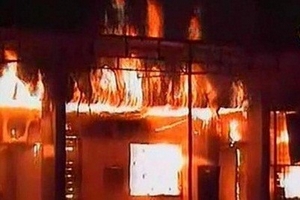 Đốt cháy rụi nhà chị gái vì không cho mượn xe máy