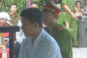 Tử hình kẻ giết người tình, cướp tài sản