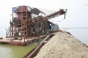 Hà Nội: Nhức nhối nạn cát tặc hoành hành