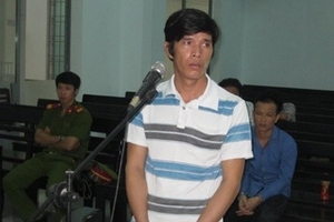 Đánh người bị thương vì tưởng đến phá máy gặt