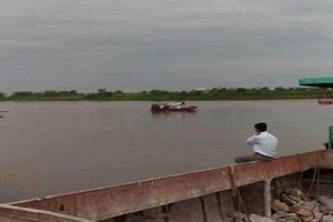 Thái Bình: Chìm tàu trên sông Hồng, 3 thi thể được tìm thấy