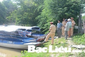 Bạc Liêu: Mất an toàn tại các bến đò vào chùa Hưng Thiện