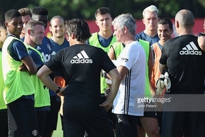 Mourinho sẽ mạnh tay “thay máu” M.U?