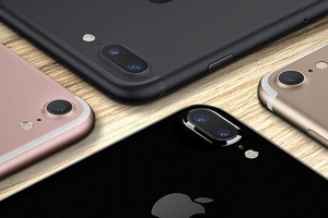 Tại sao iPhone 7 Plus bị cháy hàng?