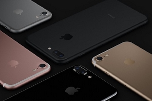 iPhone 7 "sống sót" sau loạt bài kiểm tra khắc nghiệt thử độ bền