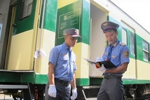 Dừng tàu chất lượng cao Hà Nội - Đồng Đăng vì thua lỗ