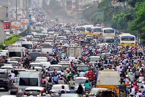 Kiên quyết dẹp 3.000 taxi ngoại tỉnh hoạt động ở Hà Nội