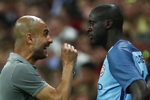 Guardiola phũ phàng ra điều kiện nếu Yaya Toure muốn thi đấu