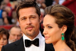 Vì sao Angelina Jolie và Brad Pitt ly hôn sau 12 năm yêu nhau