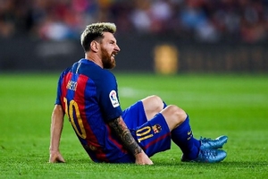 Messi chấn thương, Barca bị Atletico cầm chân