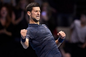 ATP World Tour Finals: Djokovic ngược dòng giành chiến thắng