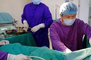 Kỳ lạ cô gái Hà Nội có 2 bộ phận sinh dục