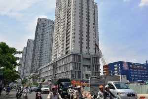 TP HCM muốn mở đường 8-10 làn để ‘hóa giải’ kẹt xe