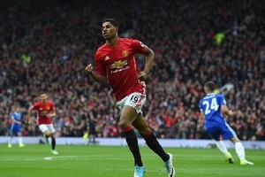 Herrera và Rashford tỏa sáng, Manchester United hạ gục Chelsea