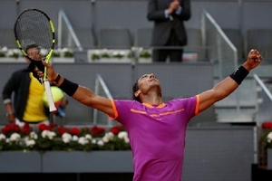 Nadal "hạ gục nhanh" Nick Kyrgios, số 1 thế giới nếm trái đắng