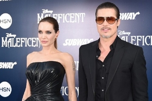 Brad Pitt phủ nhận tin đồn tự tử sau khi chia tay Angelina Jolie