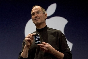 Apple tiết lộ Steve Jobs từng muốn có nút back trên iPhone