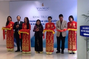 Khai trương trung tâm ung bướu Bệnh viện Đa khoa Quốc tế Vinmec