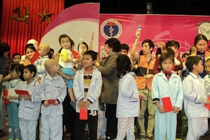 “Mang âm nhạc đến bệnh viện” số 70 tại Viện Huyết học và truyền máu Trung ương