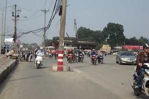 Ma Trận cột điện nằm trên các tuyến phố Hà Nội