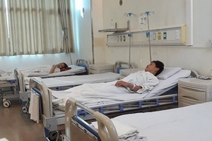 Cha hiến 60% gan cứu sống con gái ở Thanh Hoá