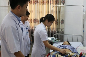 Phẫu thuật cứu sống sản phụ bị rau bám xuyên bàng quang hiếm gặp